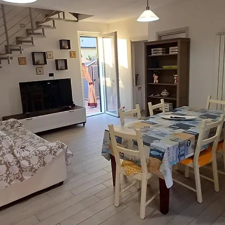 Sofia E Nini House 公寓 圣斯泰法诺迪马格拉