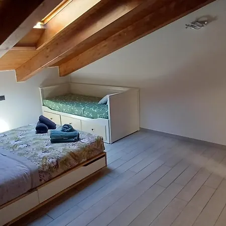 Sofia E Nini House *