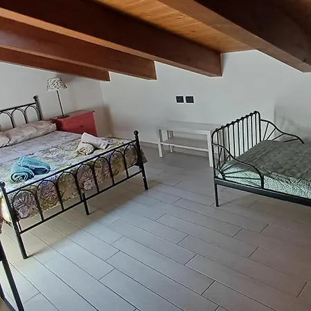 Sofia E Nini House * 산토 스테파노 디 마그라